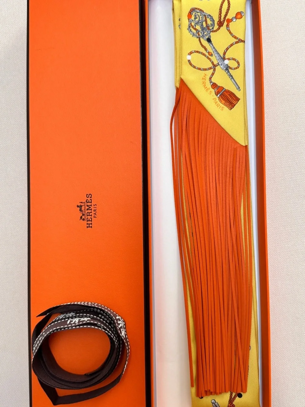 ❌SOLD ELSEWHERE❌Hermès New Les Clés à Pois Leather Fringe Tilly - Picture 9 of 10
